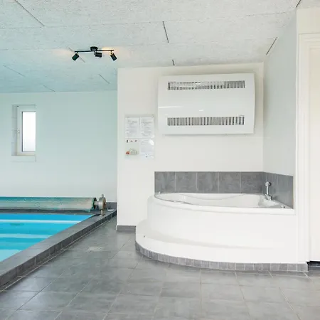 In With Sauna בית נופש *